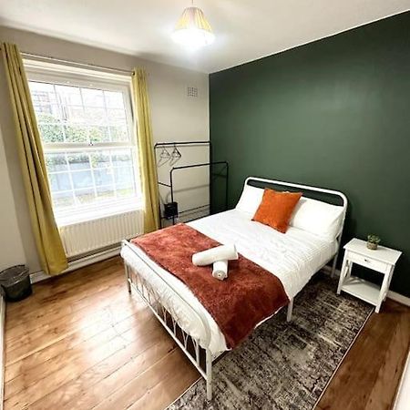Quirky 3 Bedroom Flat In Shoreditch ลอนดอน ภายนอก รูปภาพ