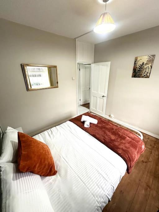 Quirky 3 Bedroom Flat In Shoreditch ลอนดอน ภายนอก รูปภาพ