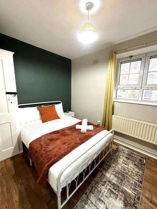 Quirky 3 Bedroom Flat In Shoreditch ลอนดอน ภายนอก รูปภาพ